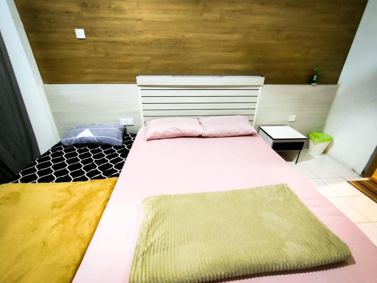 Nikqi'S Homestay Temerloh Esterno foto