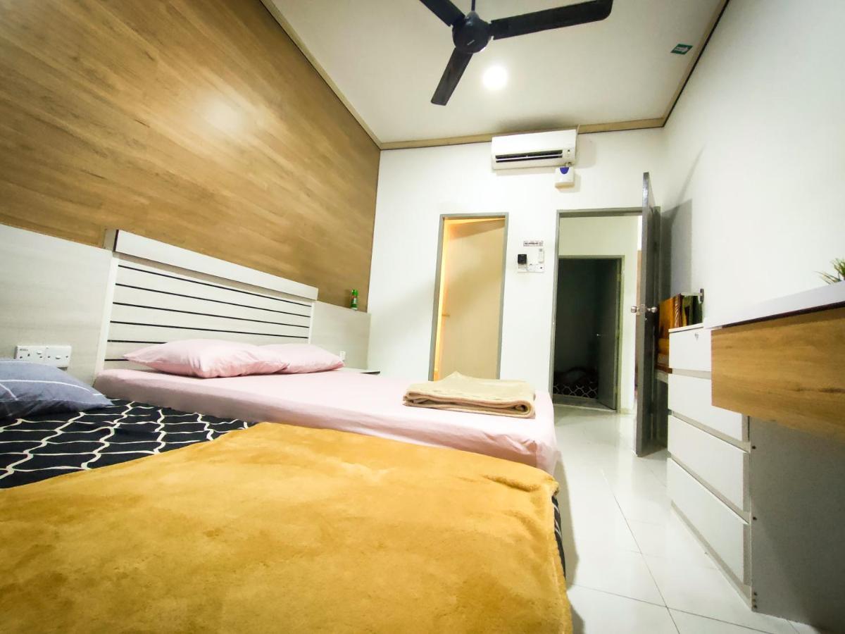 Nikqi'S Homestay Temerloh Esterno foto